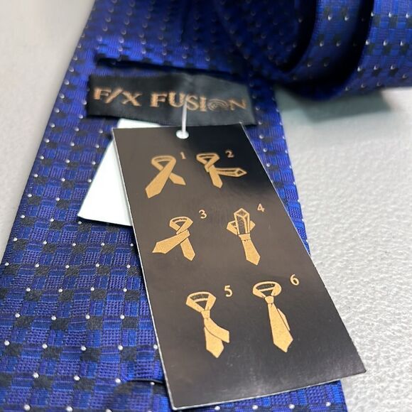 F/X Fusion Blue print silk tie New with tags - Picture 6 of 7